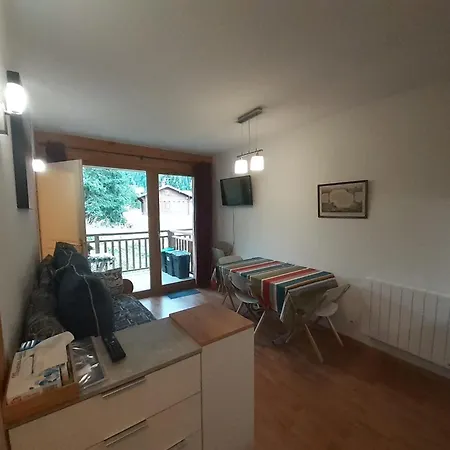 Florence - 2 Pieces Pour 4 Personnes Mae-9183 Appartement Modane